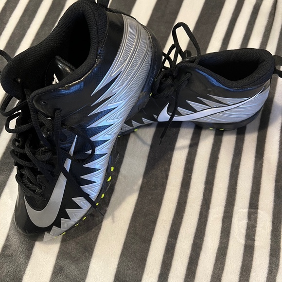 nikeskin alpha cleats